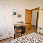 Dommu Livia Pensión 3*