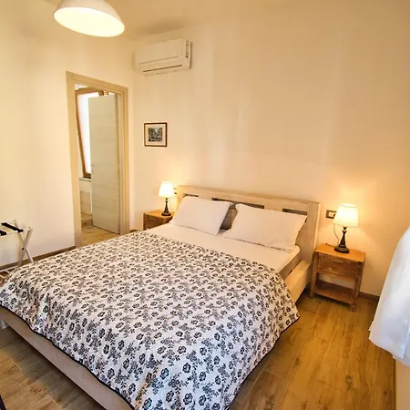 Dommu Livia 3*
