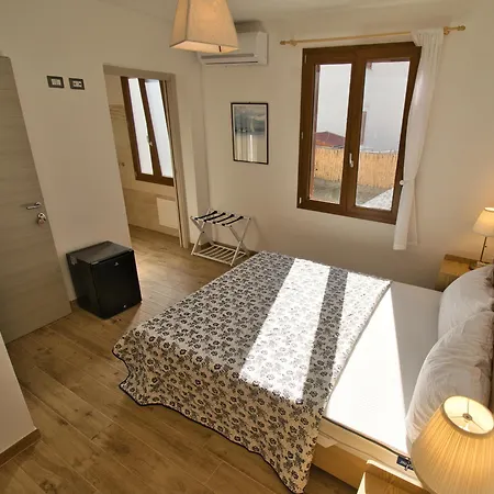 Dommu Livia Guest house Lotzorai